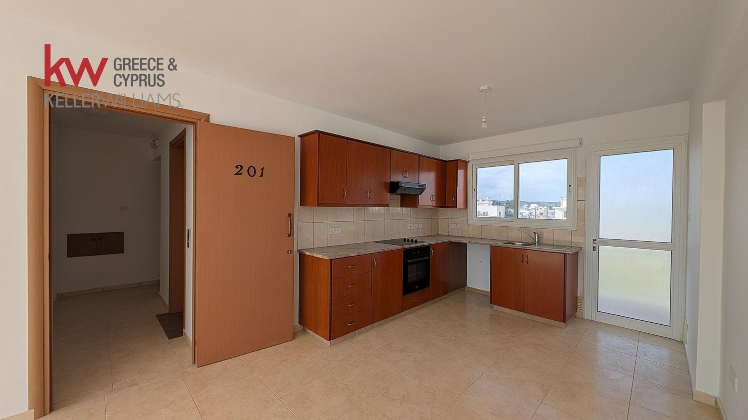 307m2 Building in Kiti, Larnaka, Cyprus No. 50664