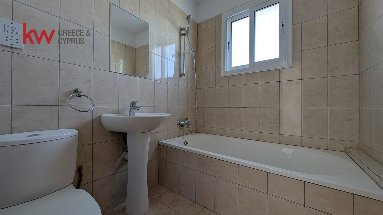 307m2 Building in Kiti, Larnaka, Cyprus No. 50664