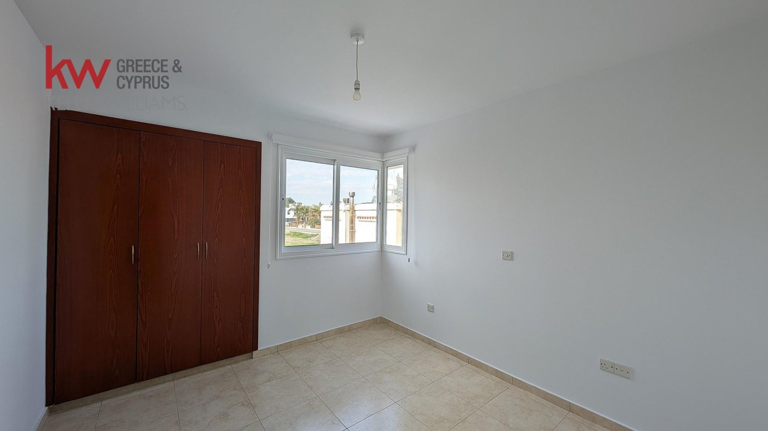 307m2 Building in Kiti, Larnaka, Cyprus No. 50664