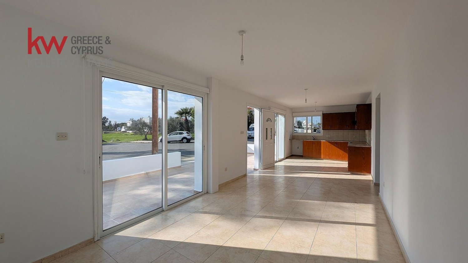 307m2 Building in Kiti, Larnaka, Cyprus No. 50664