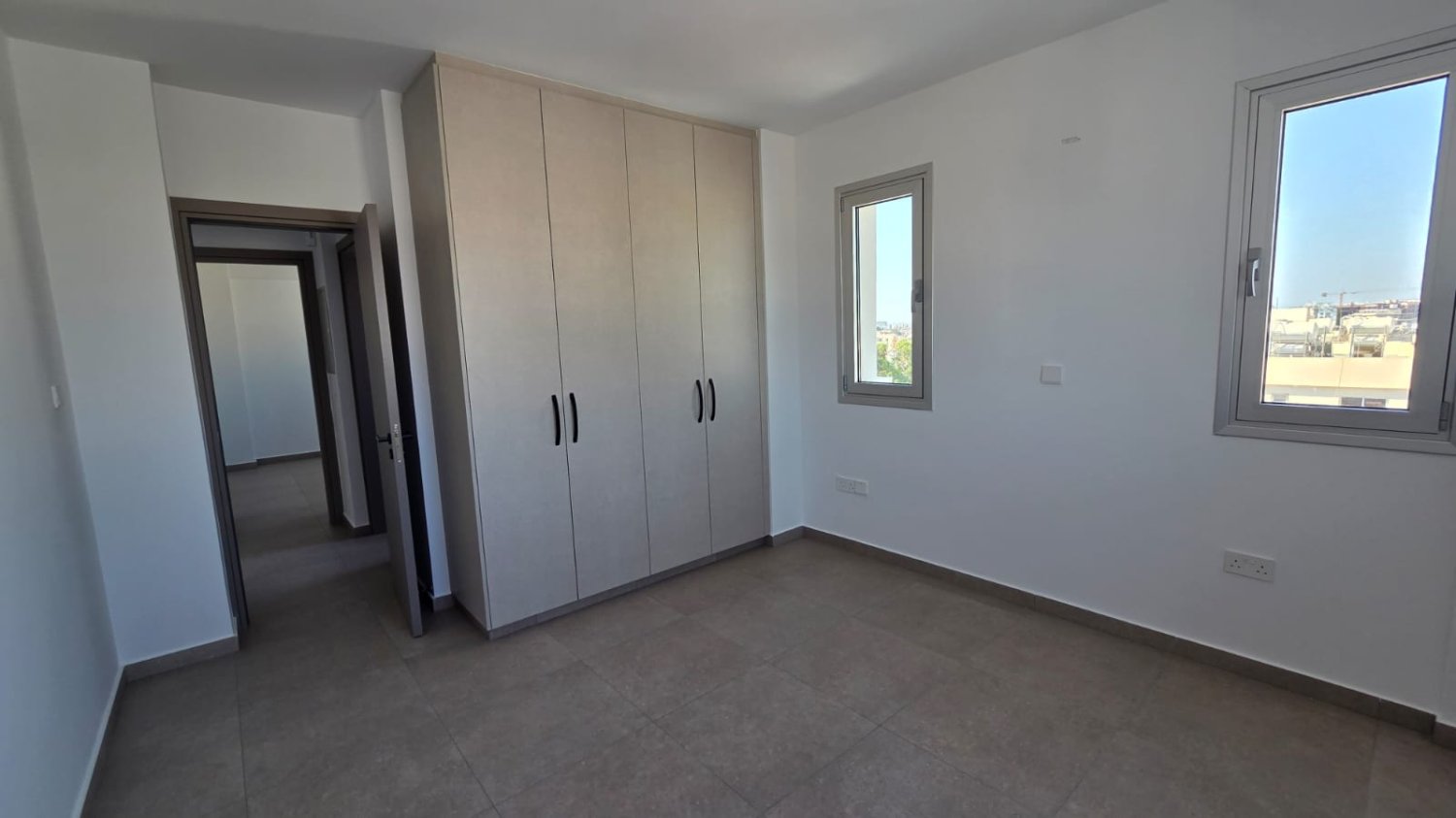 2 bedrooms Apartment in Larnaca, Larnaka, Cyprus No. 39857