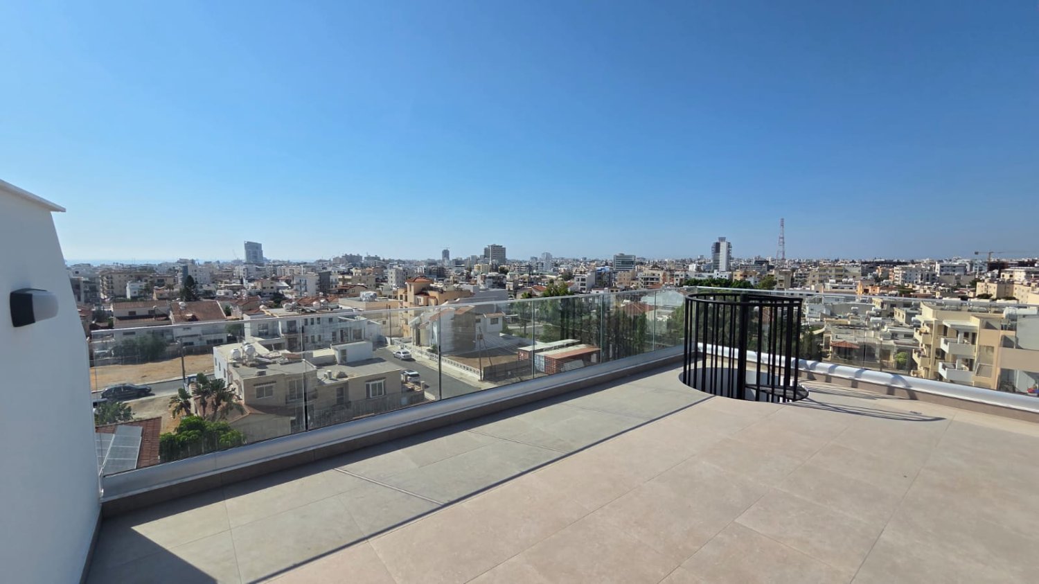 2 bedrooms Apartment in Larnaca, Larnaka, Cyprus No. 39857