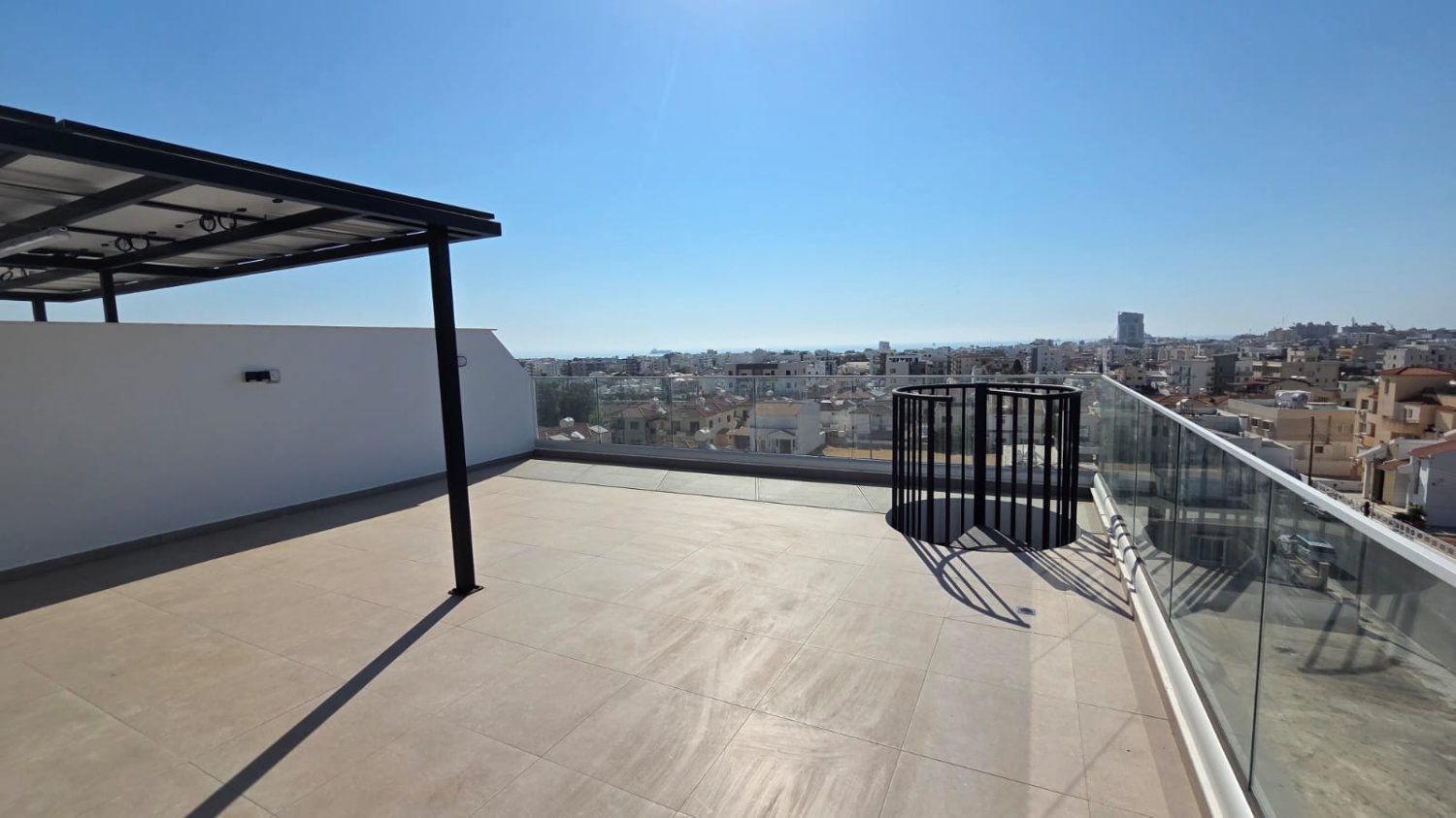 2 bedrooms Apartment in Larnaca, Larnaka, Cyprus No. 39857