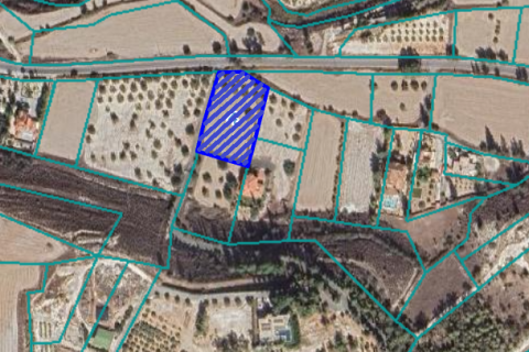 3503m2 Land in Aradippou, Larnaka, Cyprus No. 39886
