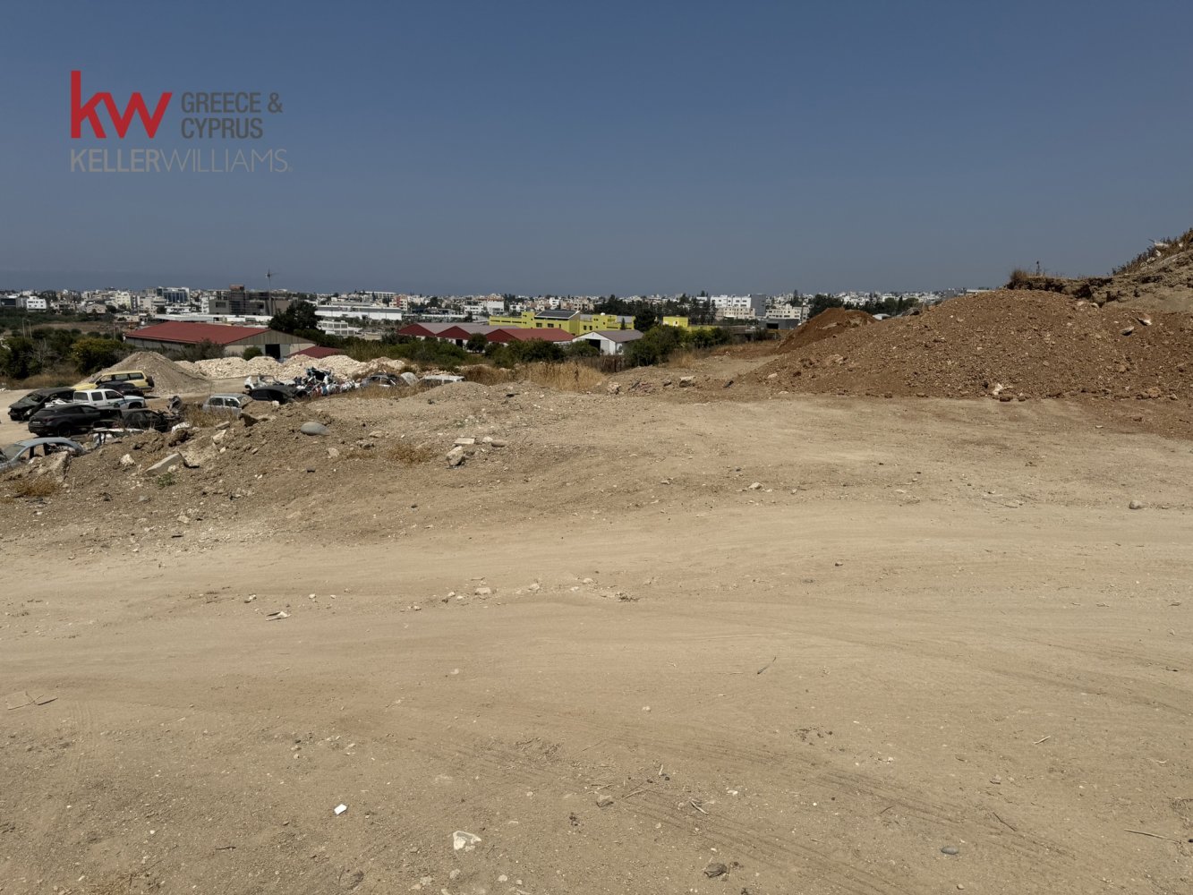 7681m2 Land in Paphos, Cyprus No. 61262