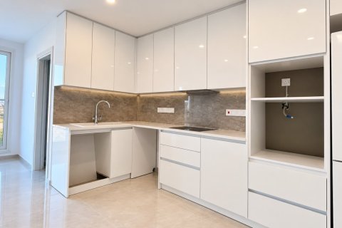 Квартира с 1 спальней в Агиос Тихонас, Лимасол, Кипр № 65528
