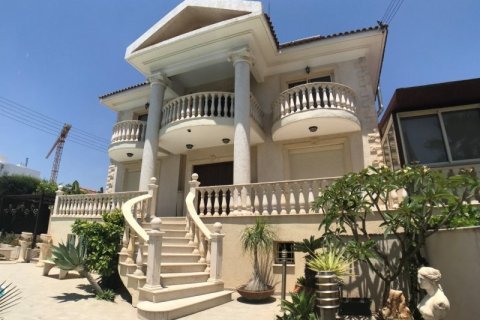 5 bedrooms Villa in Germasogeia, Limassol, Cyprus No. 62740
