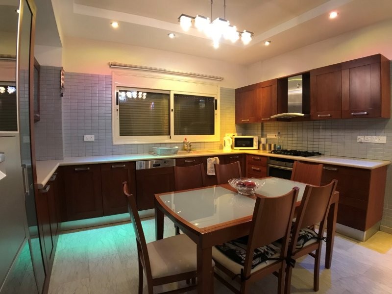 5 bedrooms Villa in Germasogeia, Limassol, Cyprus No. 62740