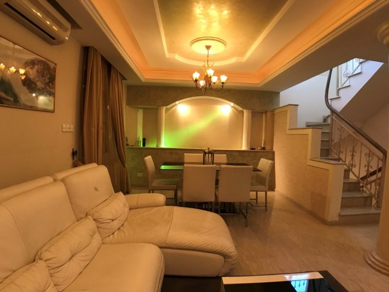 5 bedrooms Villa in Germasogeia, Limassol, Cyprus No. 62740