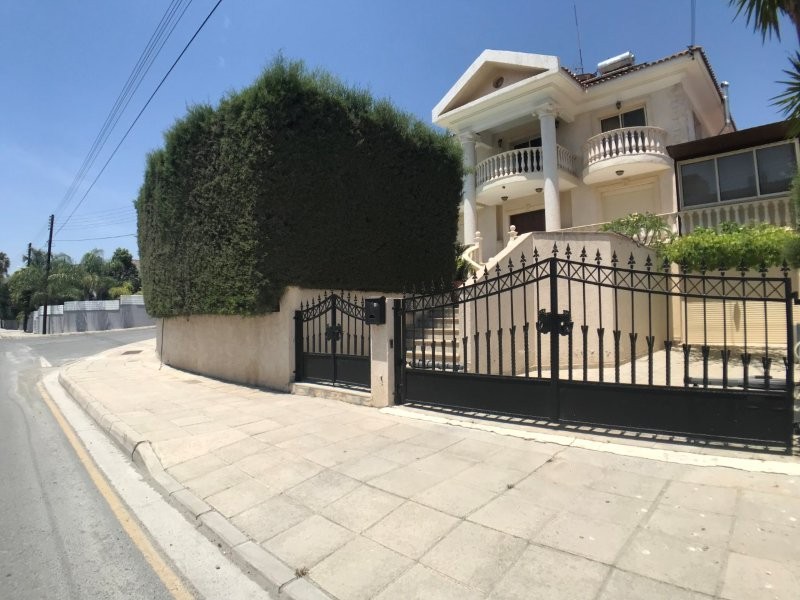 5 bedrooms Villa in Germasogeia, Limassol, Cyprus No. 62740
