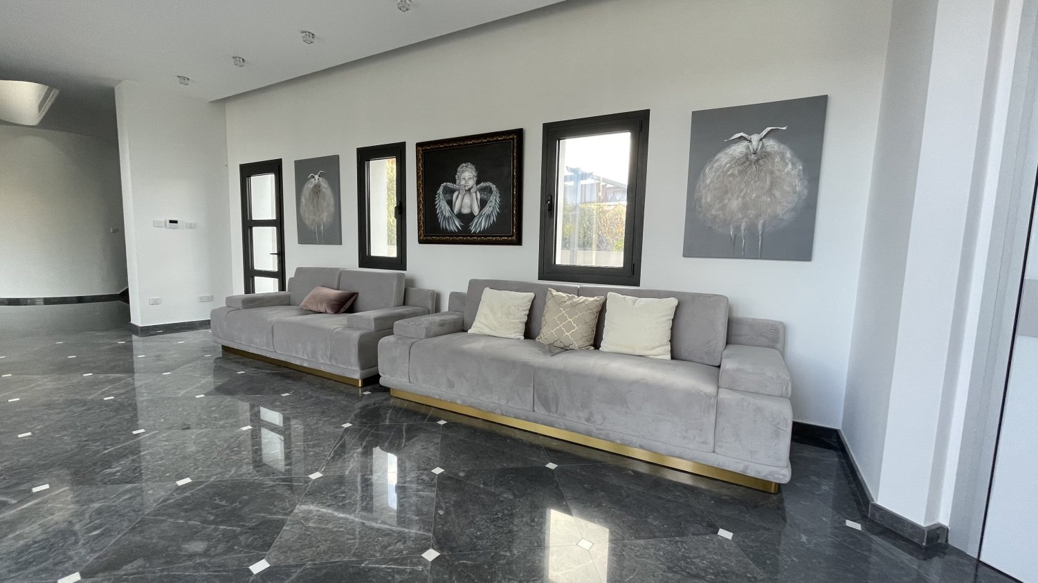 5 bedrooms Villa in Limassol, Cyprus No. 63926