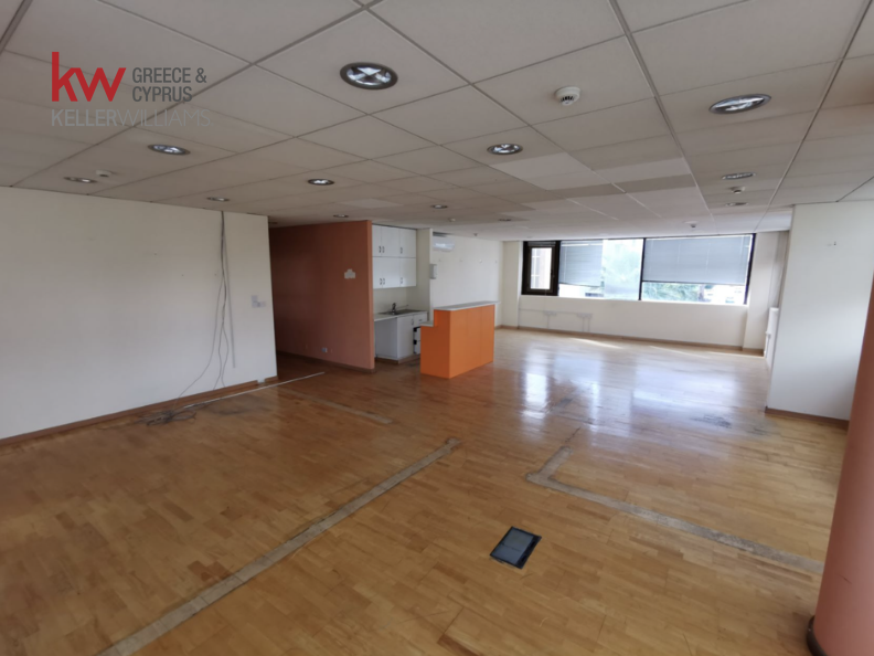 1580m2 Bureau à Strovolos, Nicosia, Chypre No. 51454