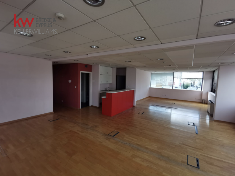 1580m2 Bureau à Strovolos, Nicosia, Chypre No. 51454