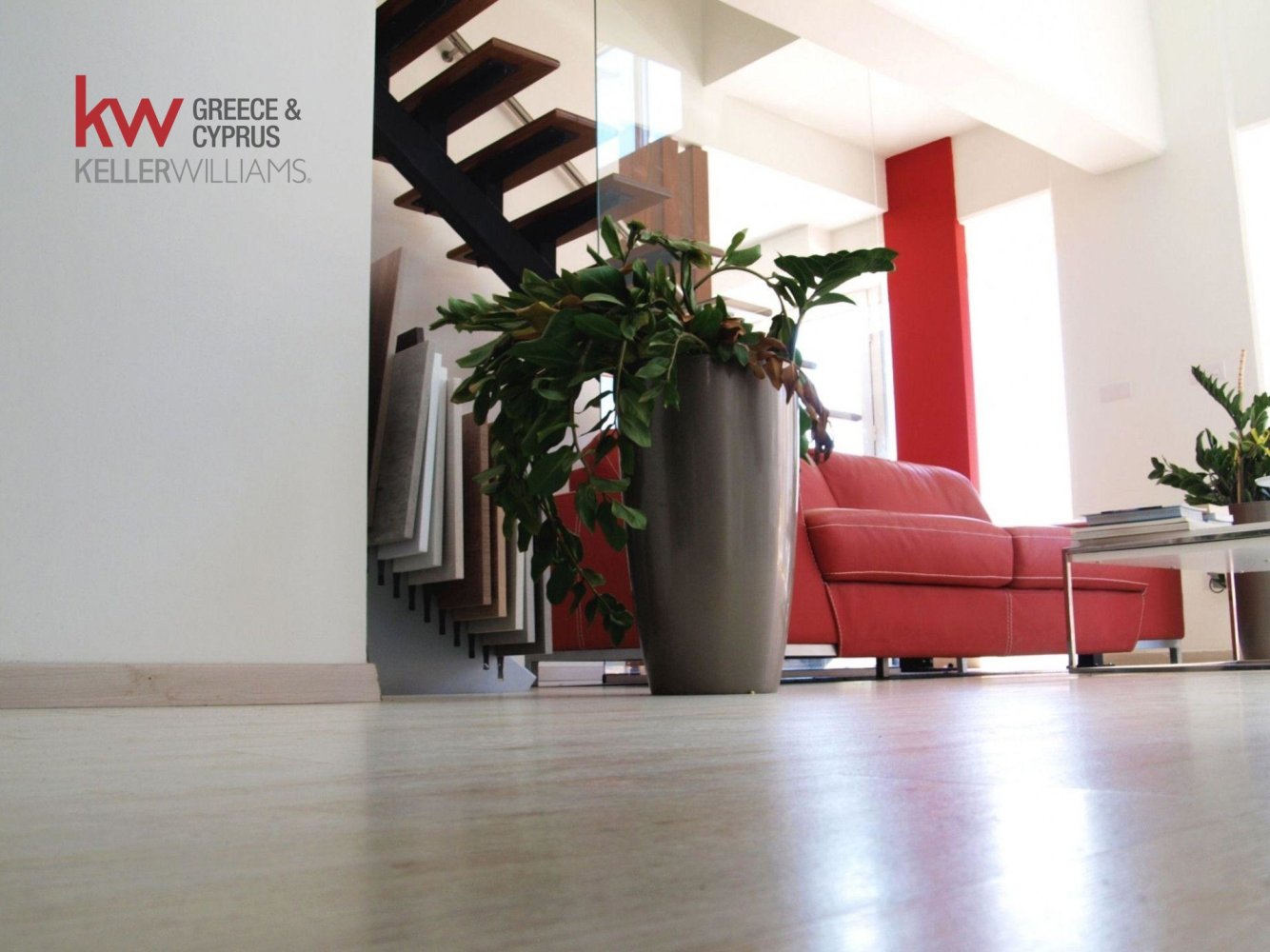1570m2 Bureau à Kato Polemidia, Limassol, Chypre No. 61153