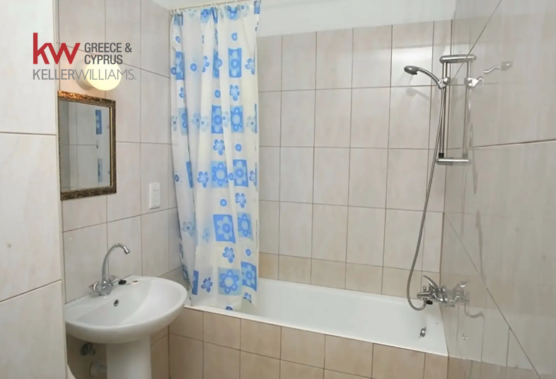 Отель, гостиница 2500м2 в Пафос, Кипр № 60901
