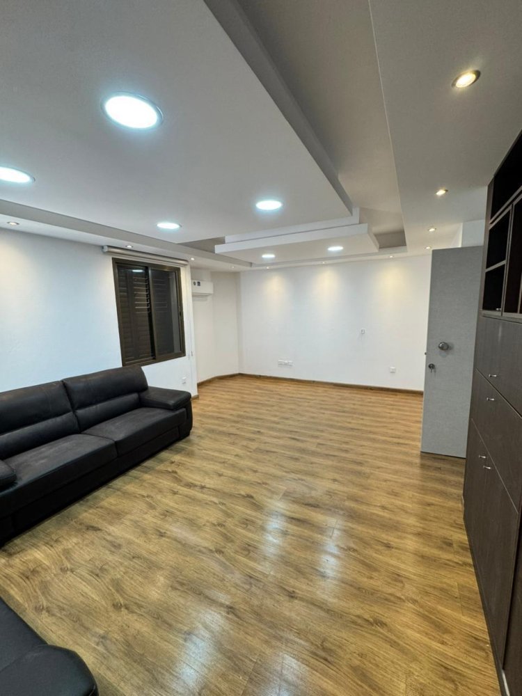 10 rooms Commercial property in Limassol, Cyprus No. 60932