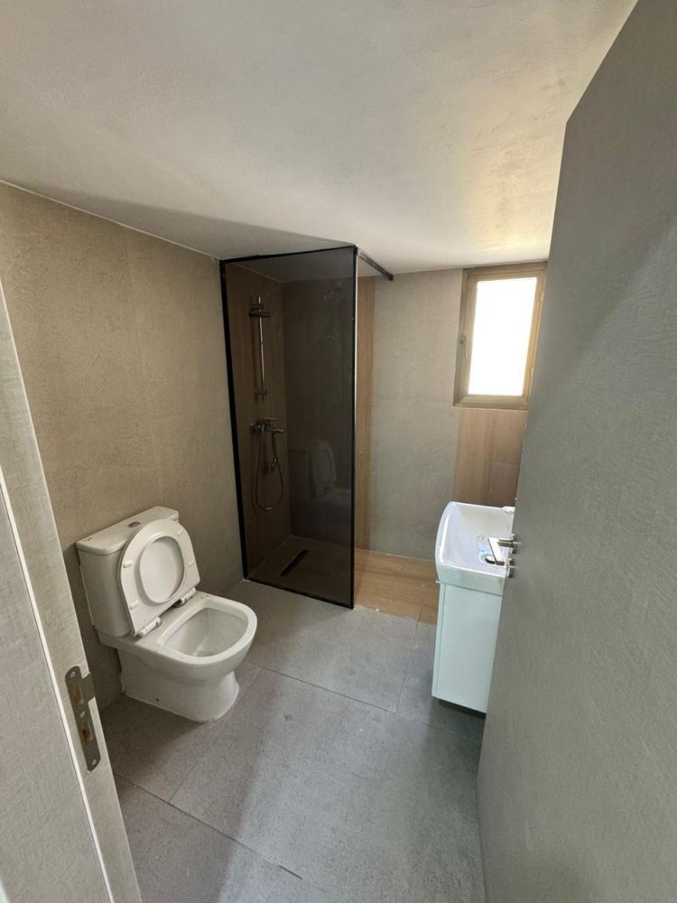 10 rooms Commercial property in Limassol, Cyprus No. 60932