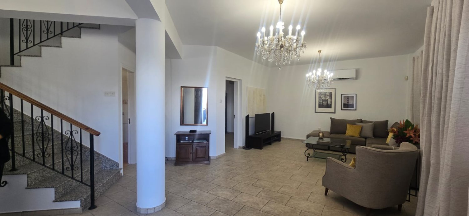 4 bedrooms Villa in Kato Polemidia, Limassol, Cyprus No. 62751