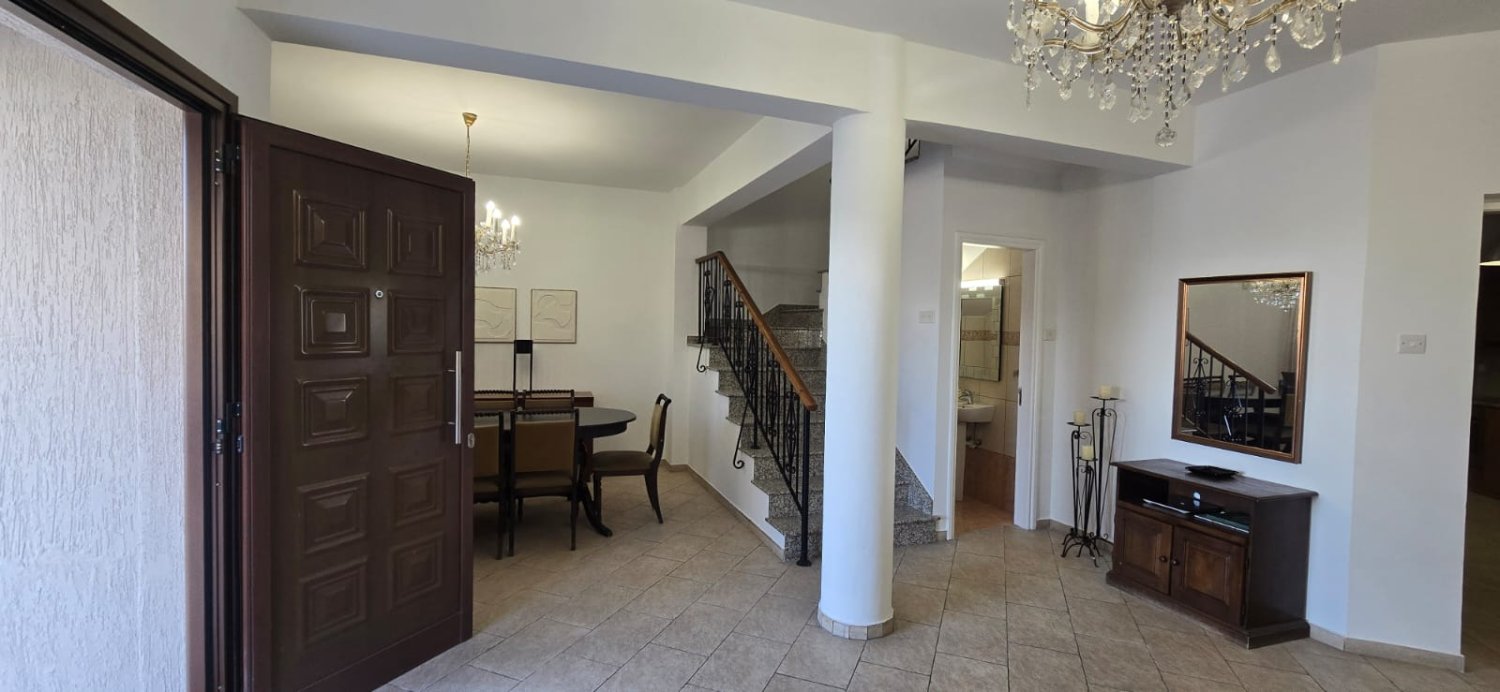 4 bedrooms Villa in Kato Polemidia, Limassol, Cyprus No. 62751