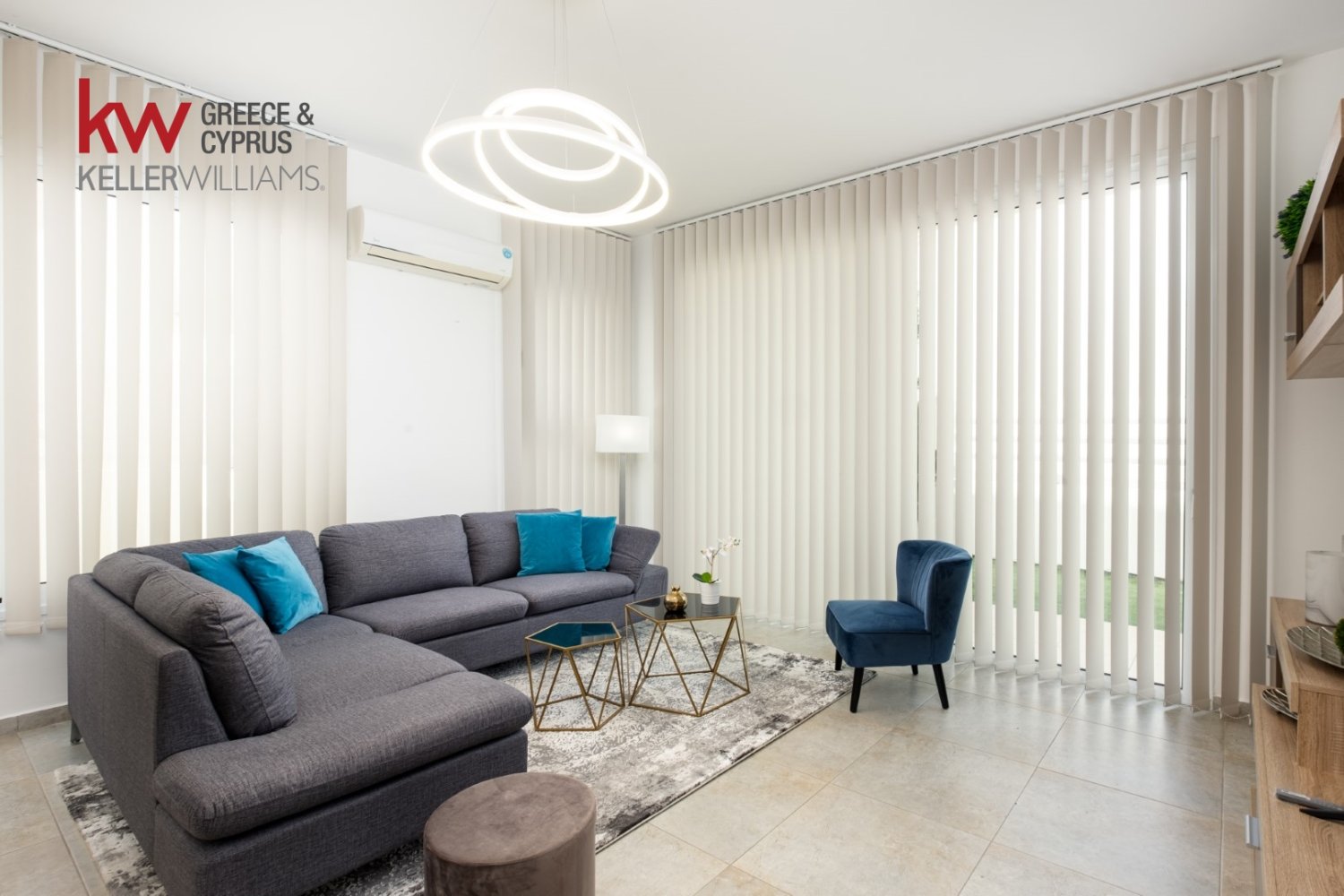 5 dormitorios Villa en Dromolaxia, Larnaka, Chipre No. 60187