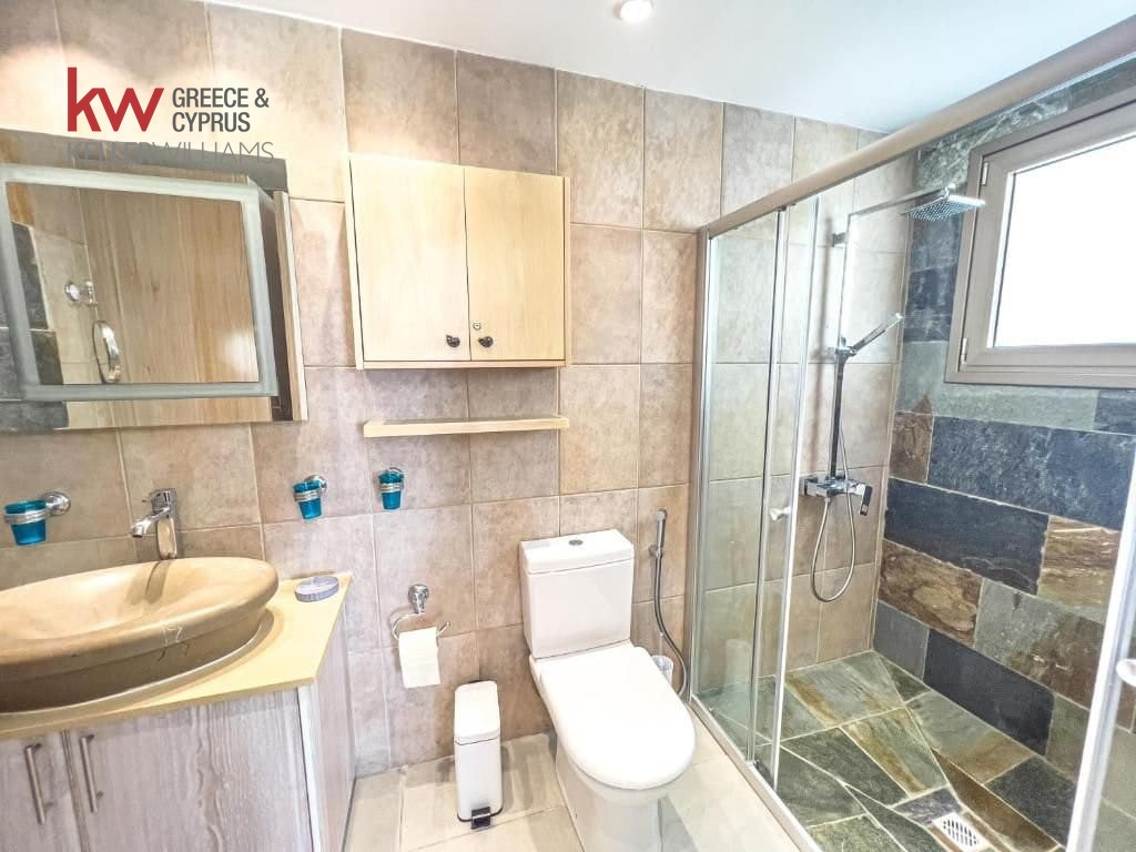 4 bedrooms Villa in Paralimni, Ammochostos, Cyprus No. 40267