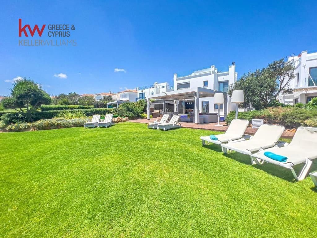 4 bedrooms Villa in Paralimni, Ammochostos, Cyprus No. 40267