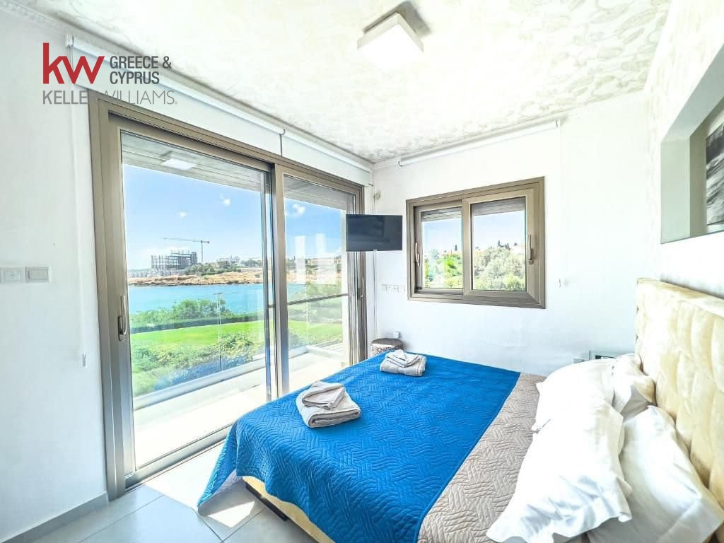 4 bedrooms Villa in Paralimni, Ammochostos, Cyprus No. 40267