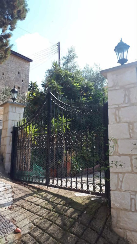 3 bedrooms Villa in Arsos, Limassol, Cyprus No. 62767