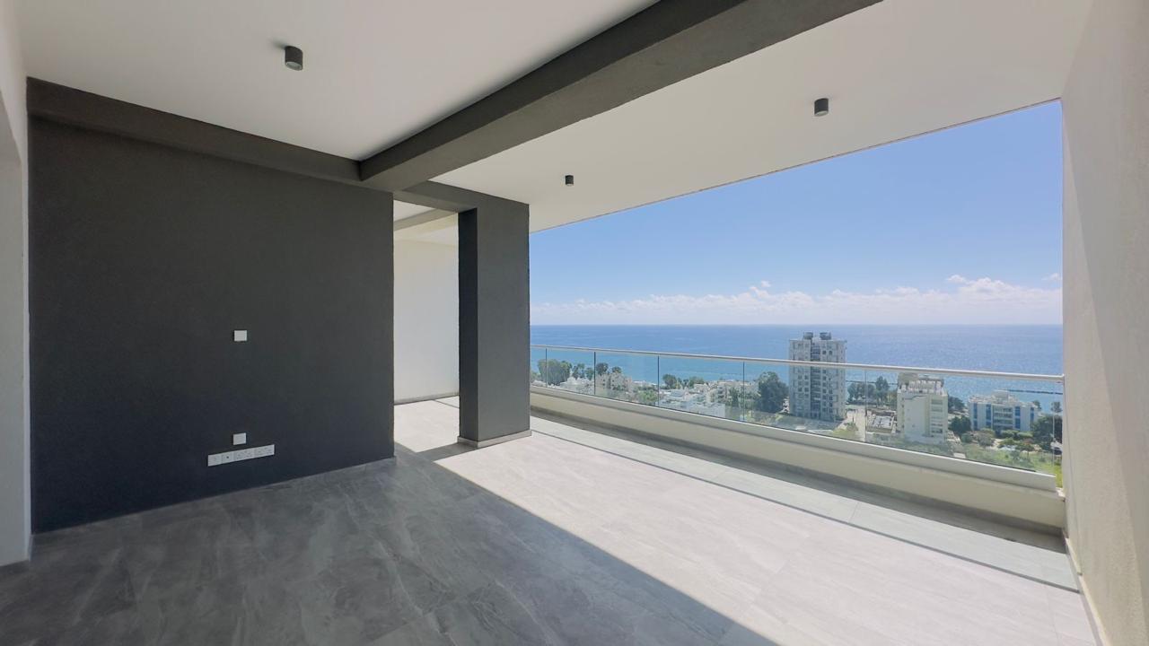 3 bedrooms Apartment in Mouttagiaka, Limassol, Cyprus No. 62155