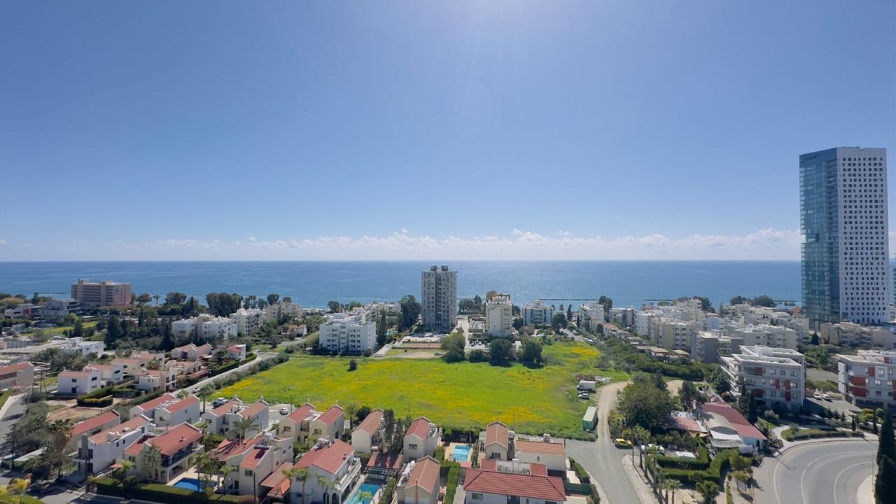 3 bedrooms Apartment in Mouttagiaka, Limassol, Cyprus No. 62155