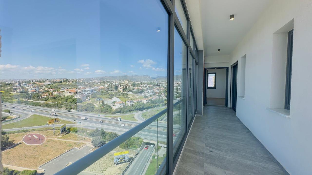 3 bedrooms Apartment in Mouttagiaka, Limassol, Cyprus No. 62155