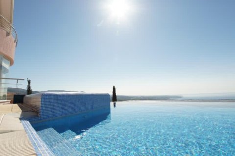 5 bedrooms Villa in Pegeia, Paphos, Cyprus No. 61481