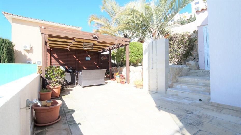 5 bedrooms Villa in Pegeia, Paphos, Cyprus No. 61481