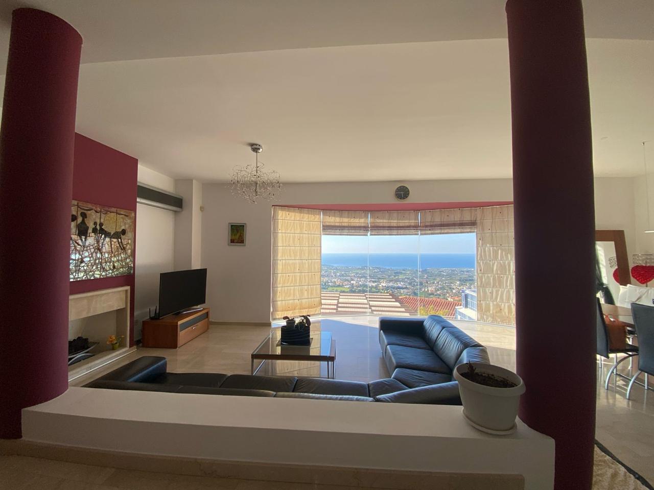 5 bedrooms Villa in Pegeia, Paphos, Cyprus No. 61481