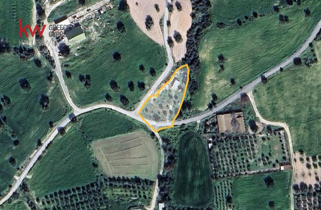 1890m2 Land in Choirokoitia, Larnaka, Cyprus No. 56744