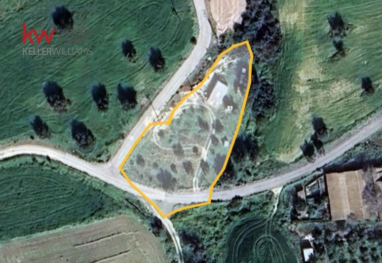 1890m2 Land in Choirokoitia, Larnaka, Cyprus No. 56744