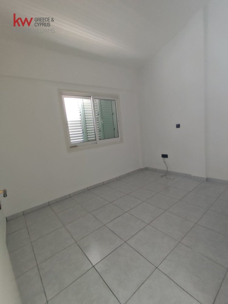 5 bedrooms Villa in Latsia, Nicosia, Cyprus No. 40574