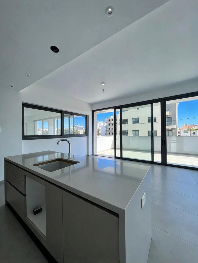 2 bedrooms Apartment in Germasogeia, Limassol, Cyprus No. 62300