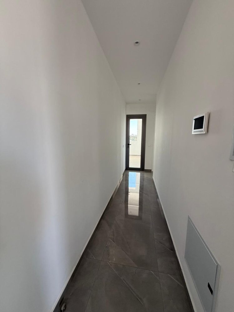 2 bedrooms Penthouse in Zakaki, Limassol, Cyprus No. 62135