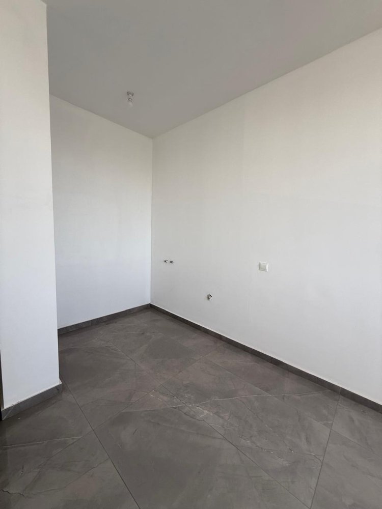 2 bedrooms Penthouse in Zakaki, Limassol, Cyprus No. 62135