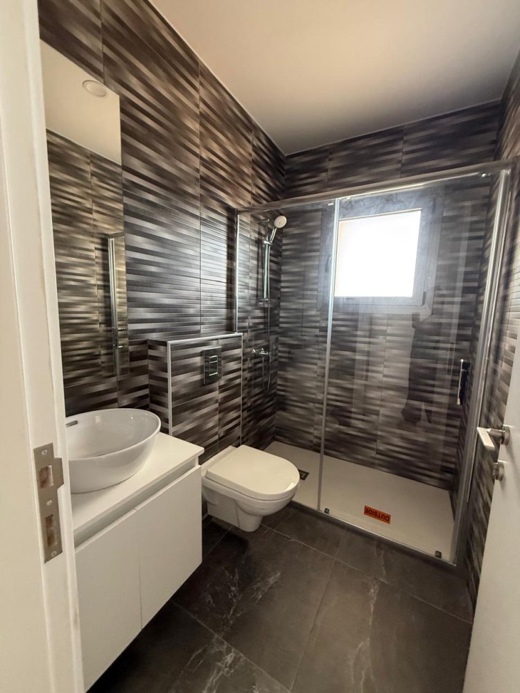 2 bedrooms Penthouse in Zakaki, Limassol, Cyprus No. 62135