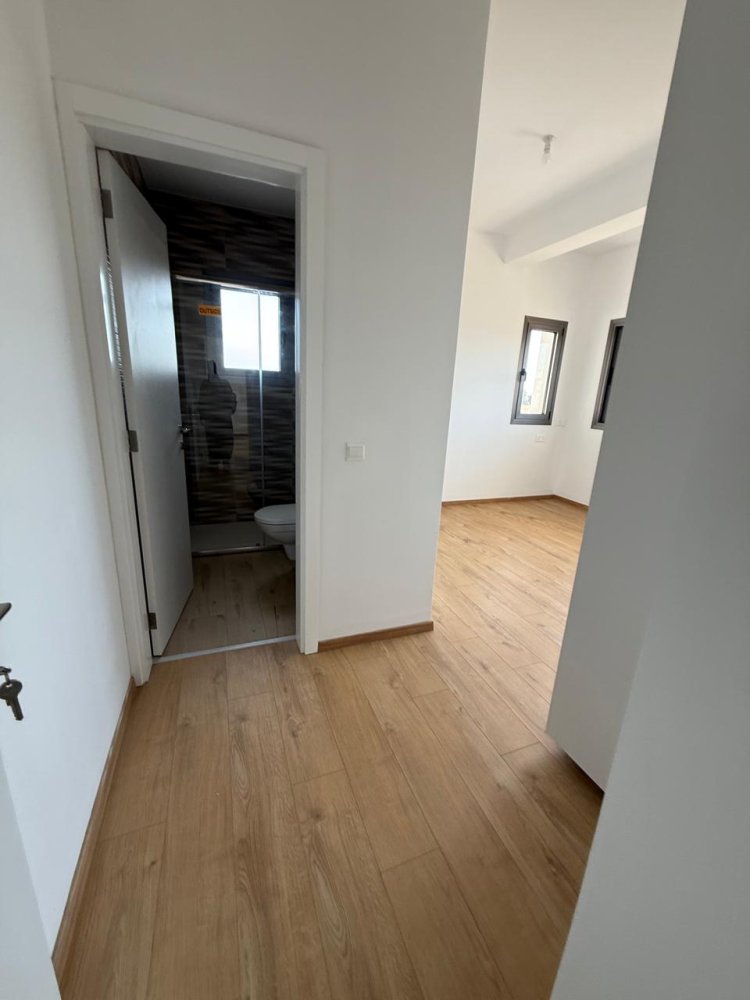 2 bedrooms Penthouse in Zakaki, Limassol, Cyprus No. 62135