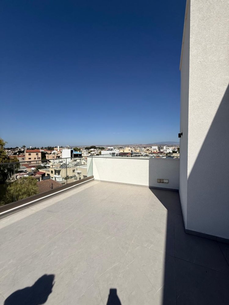2 bedrooms Penthouse in Zakaki, Limassol, Cyprus No. 62135