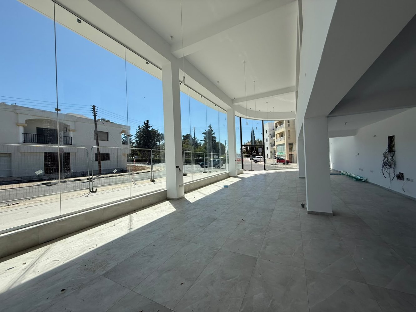330m2 Local comercial en Paphos, Chipre No. 61052