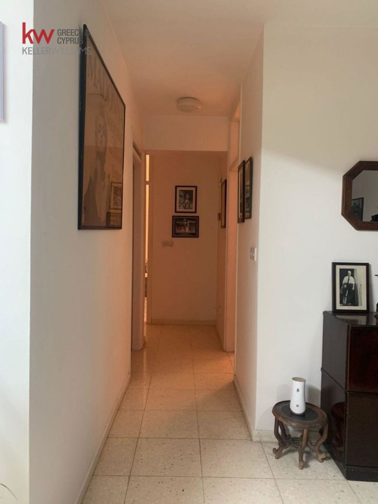 649m2 Building in Paphos, Cyprus No. 61146