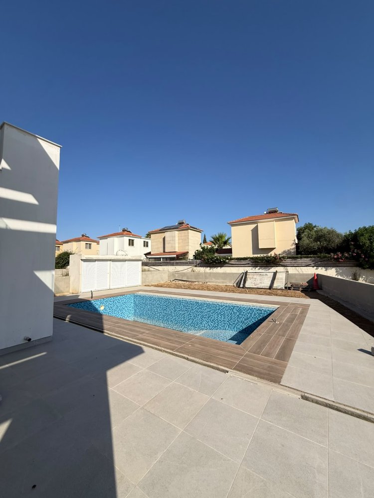 3 bedrooms Villa in Pervolia, Larnaka, Cyprus No. 62057