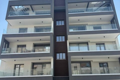 2 bedrooms Apartment in Larnaca, Larnaka, Cyprus No. 40194