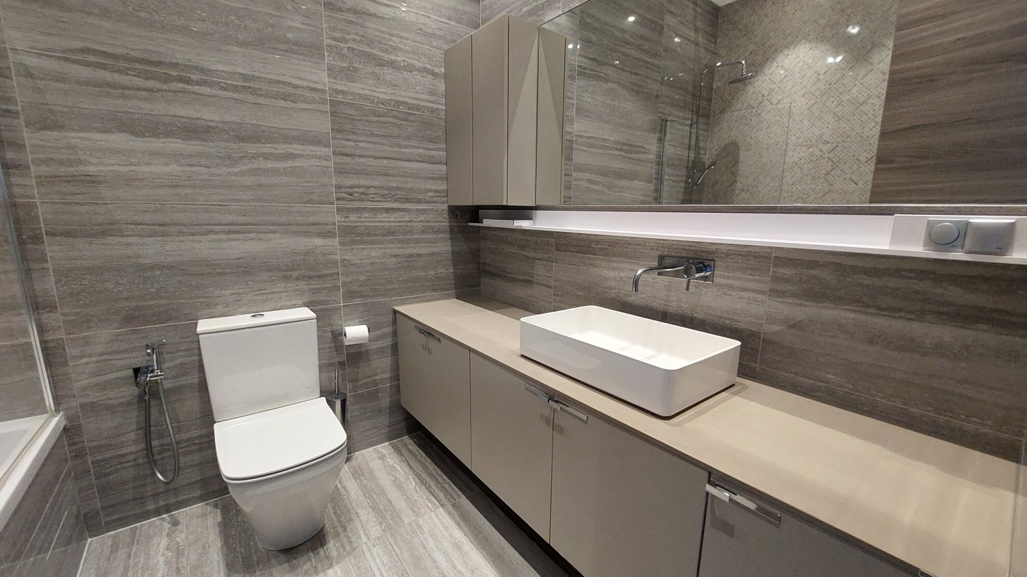 3 bedrooms Apartment in Agios Tychonas, Limassol, Cyprus No. 61998