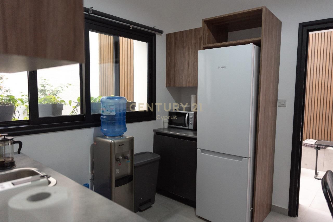 170m2 Oficina en Limassol, Chipre No. 58904