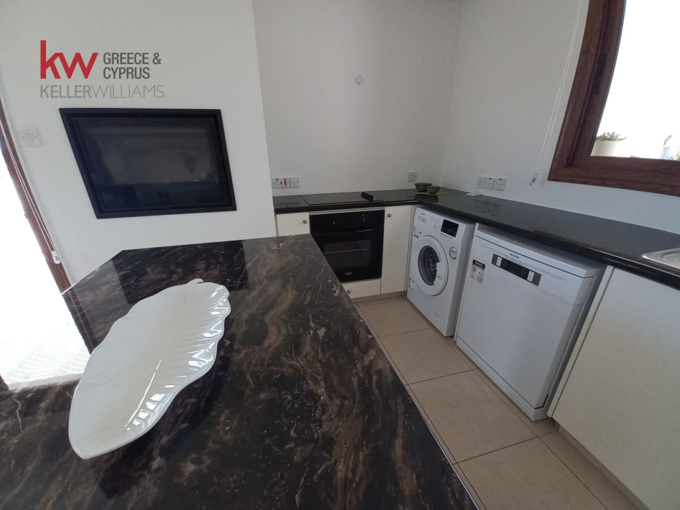 8 dormitorios Edificio en Paphos, Chipre No. 61288